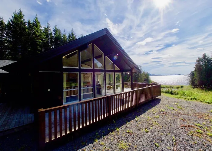 Eagle Bay Lofoten Chalet *